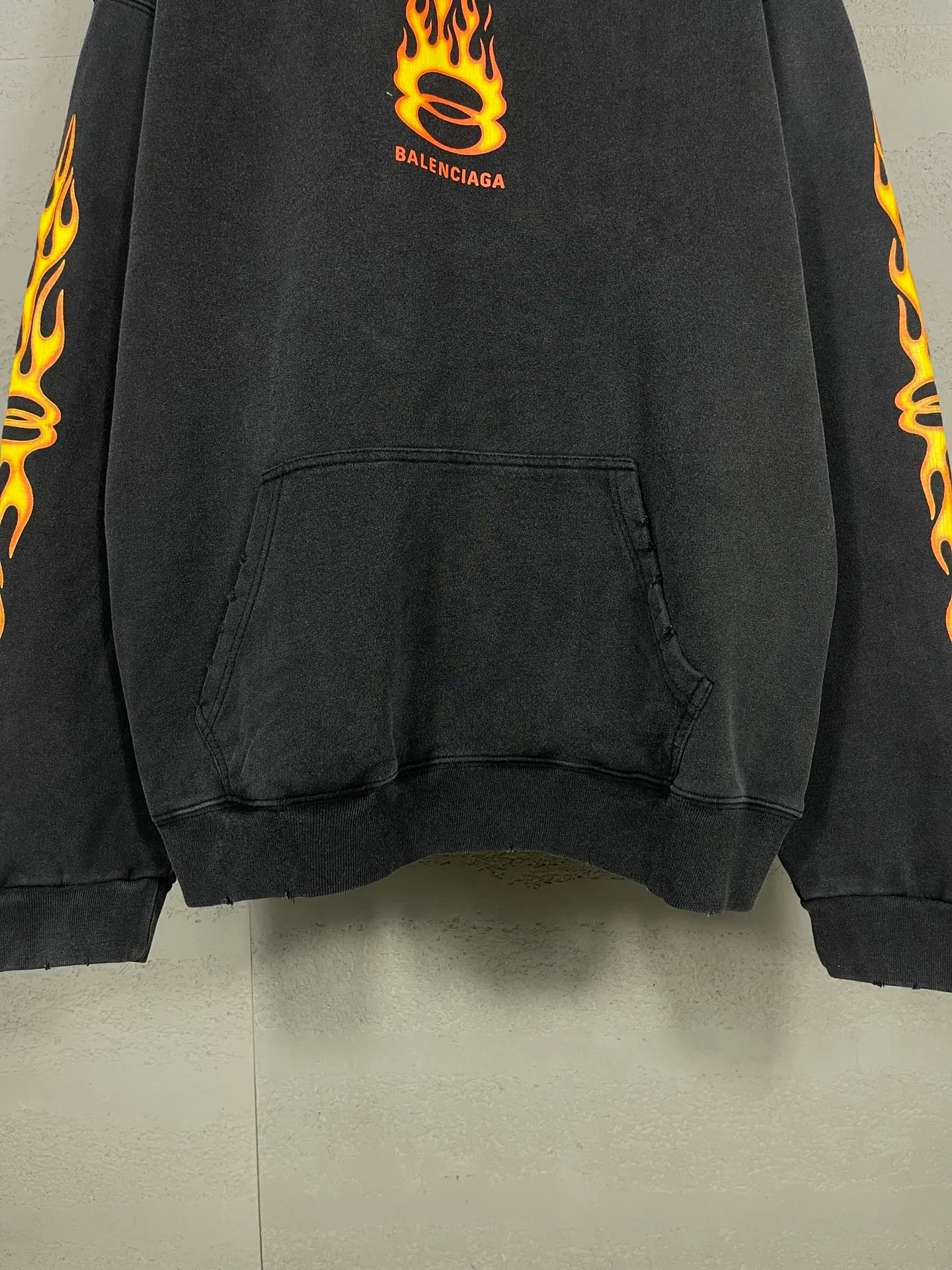【 . Quality】BALENCI*GA/ #.2024# # 2024New Arrival. Authentic ， 。 ！ ZP 。 460 ， . ， ，。 。 ， ， 。 。 OS . Same Style ：BL 238937 ： Size：XS S M L